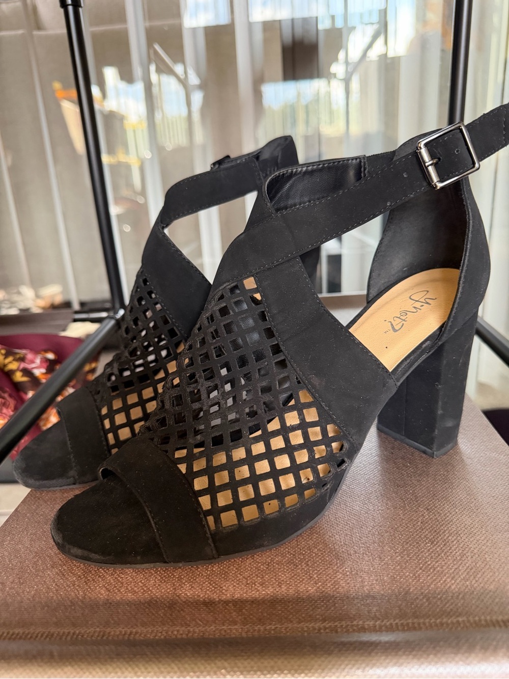 Women's Black Lattice Open-Toe Block Heel Sandals